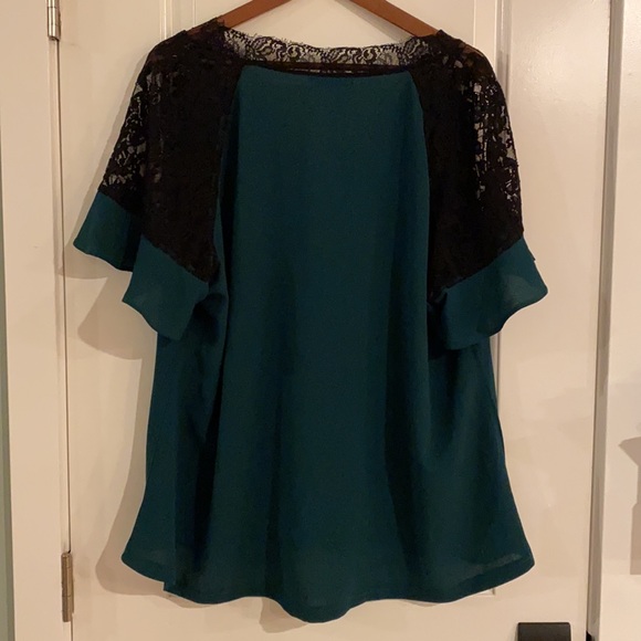 Shein Curve V-Neck Blouse with lace - Picture 3 of 3